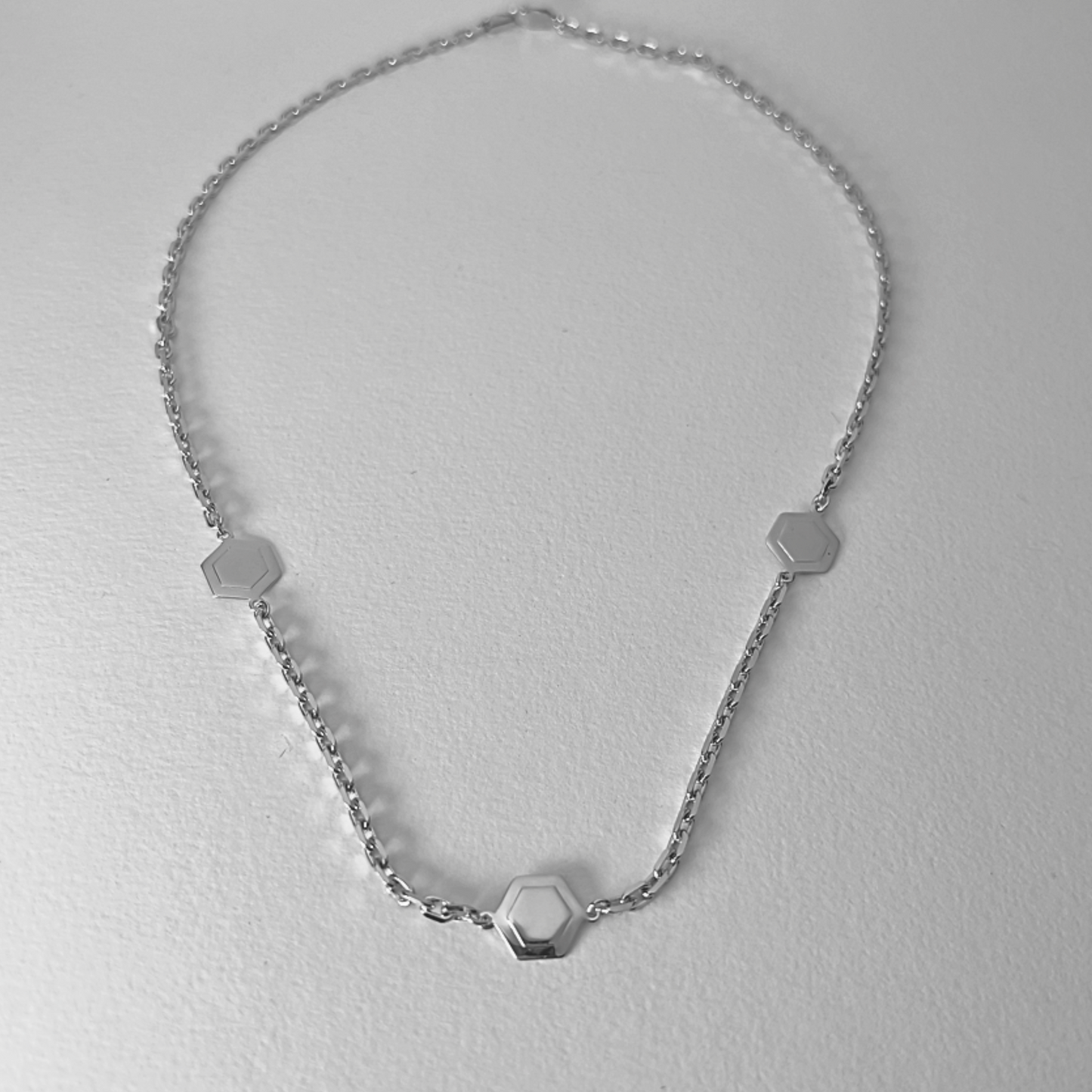 TRI-HEX NECKLACE