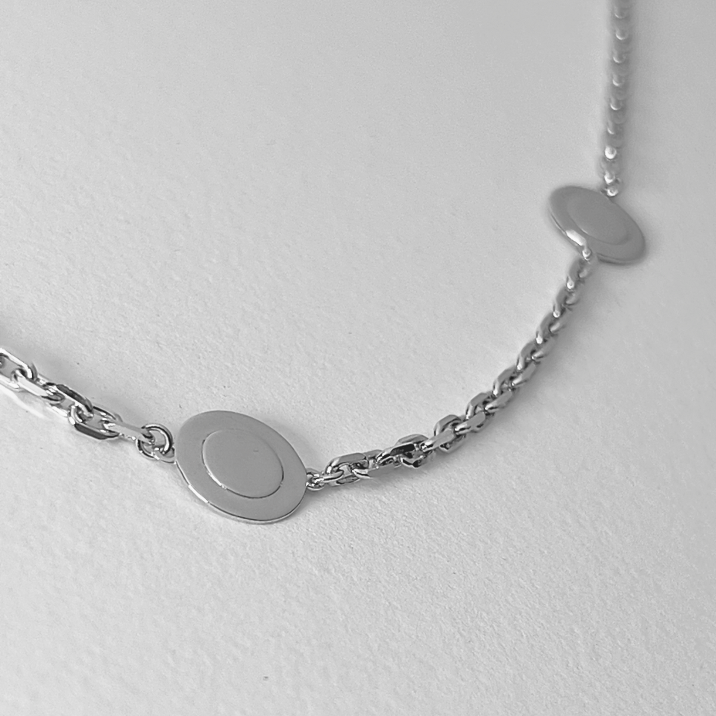 TRI-CIRCLE NECKLACE