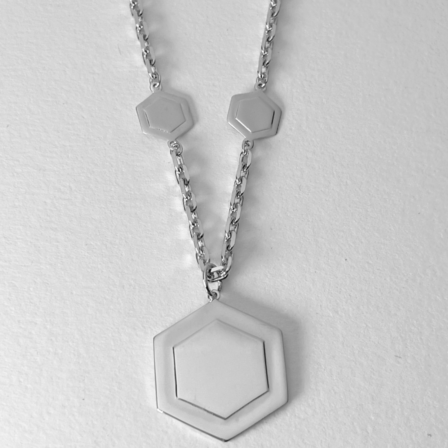 REGAL HEX CHAIN