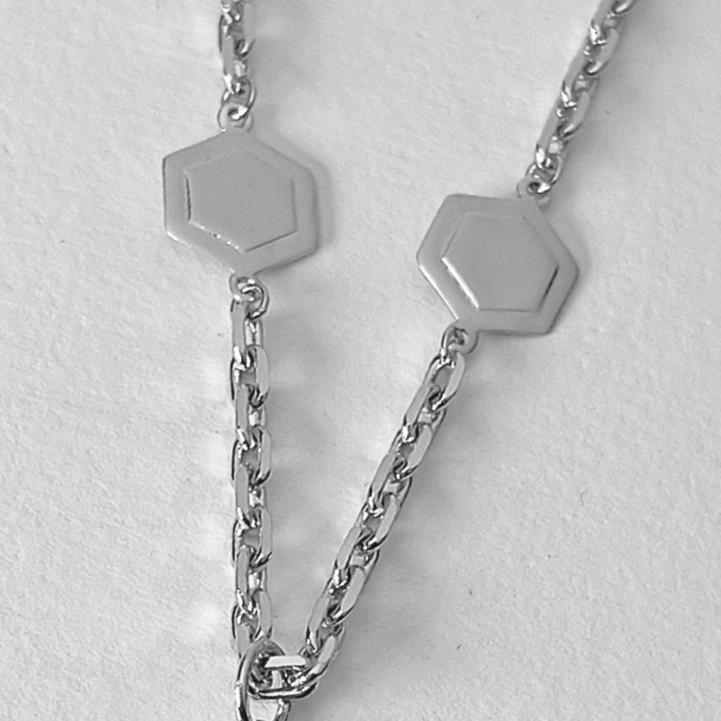 REGAL HEX CHAIN